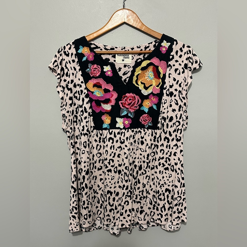 Savanna Jane Embroidered Floral/Animal Print Cap Sleeve Blouse 2X So Cute!